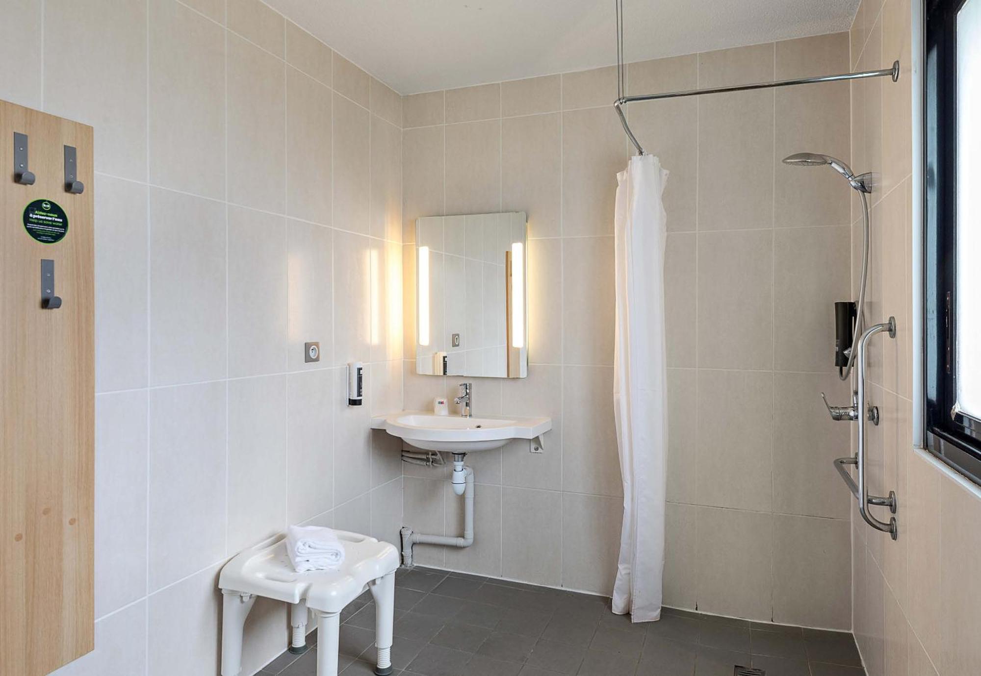 B&B Hotel Rouen サン・テティエンヌ・デュ・ルヴレ エクステリア 写真
